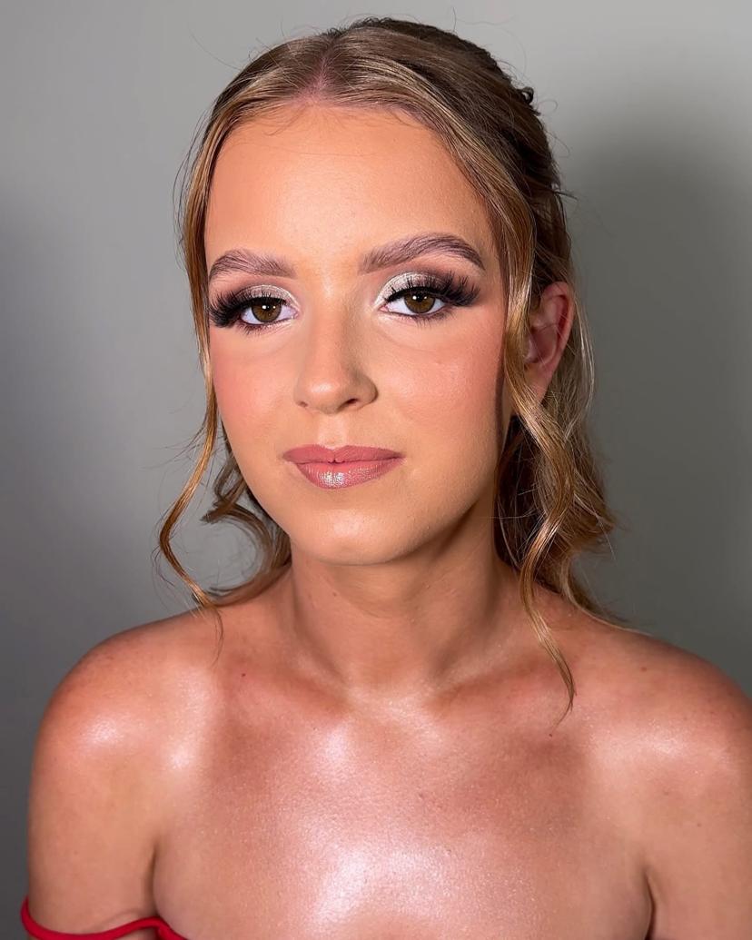 Prom makeup look